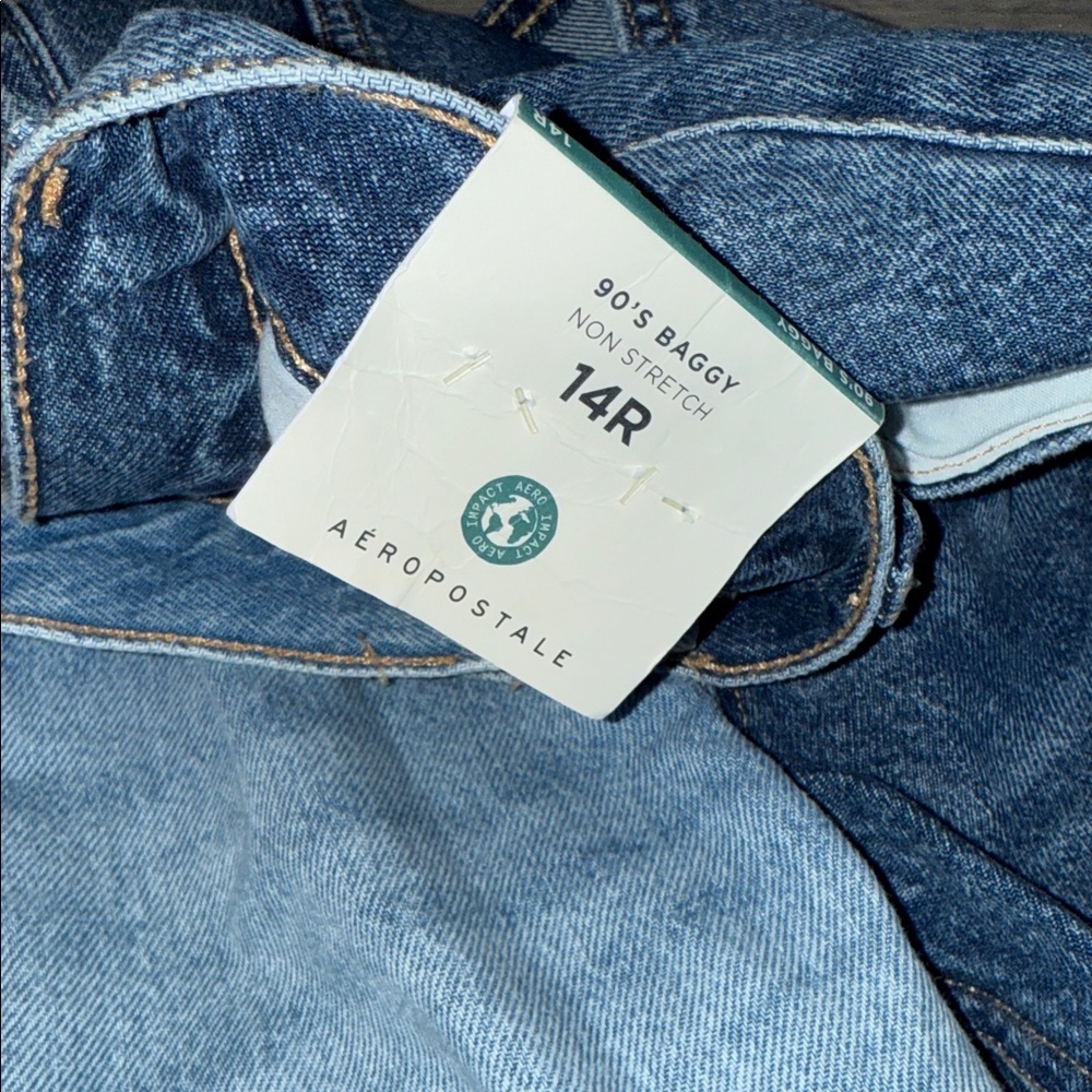Aéropostale Stylish Jeans - Picture 4 of 5